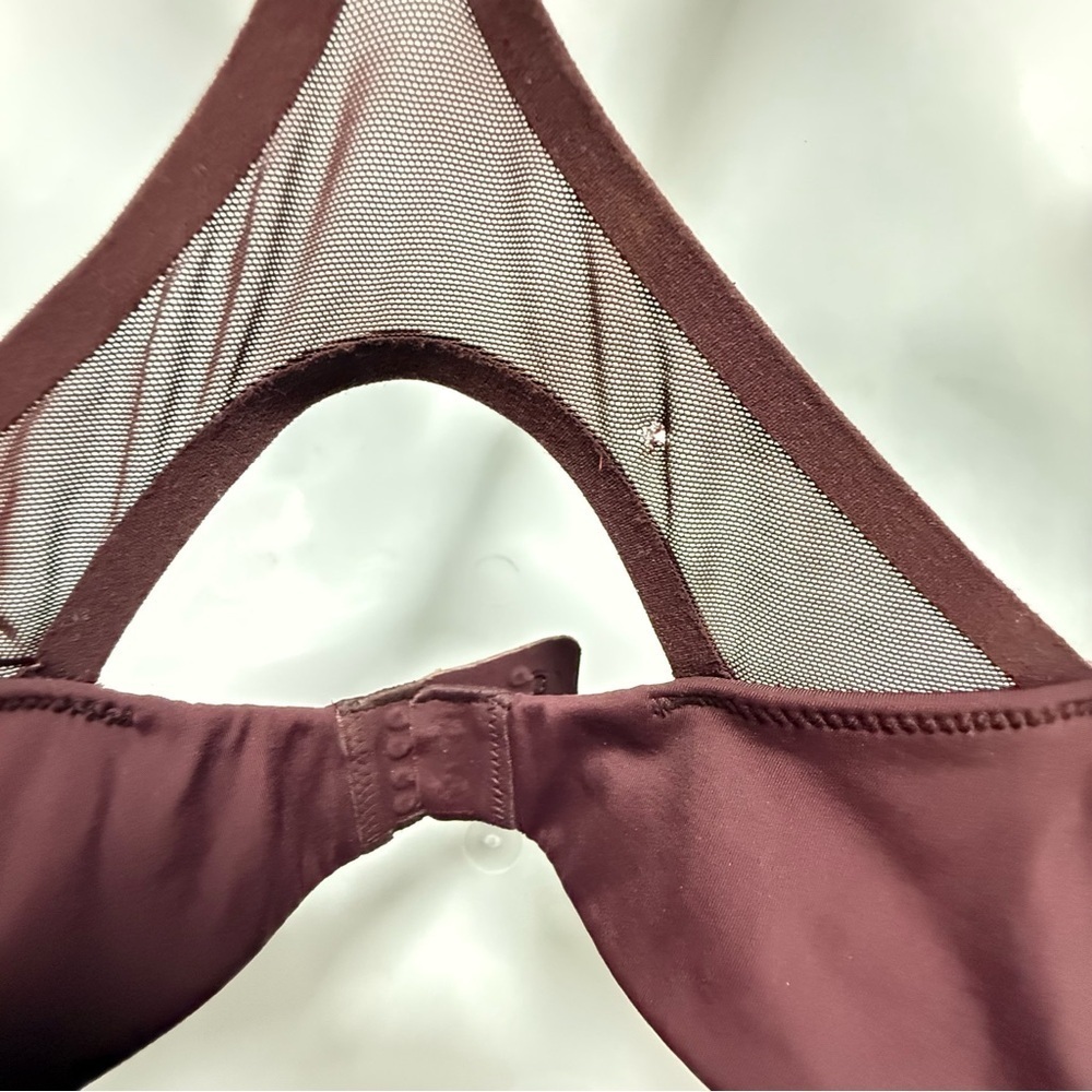 Athleta Burgundy Sports Bra Intimates - Picture 5 of 6
